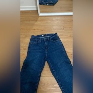 Levi’s jeans high wasted crop flare